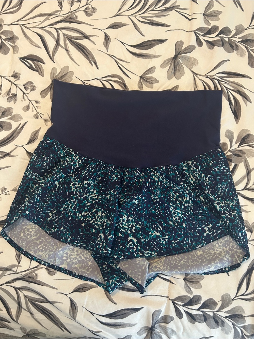 Old Navy Navy and Teal Printed Skort Shorts